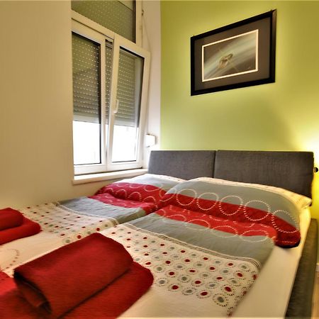Modern Flat With 2 Rooms, Close To Schoenbrunn Vienna Exterior photo